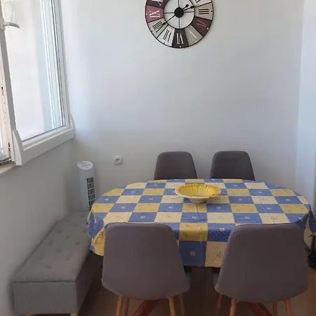 Port View Marina Apartman